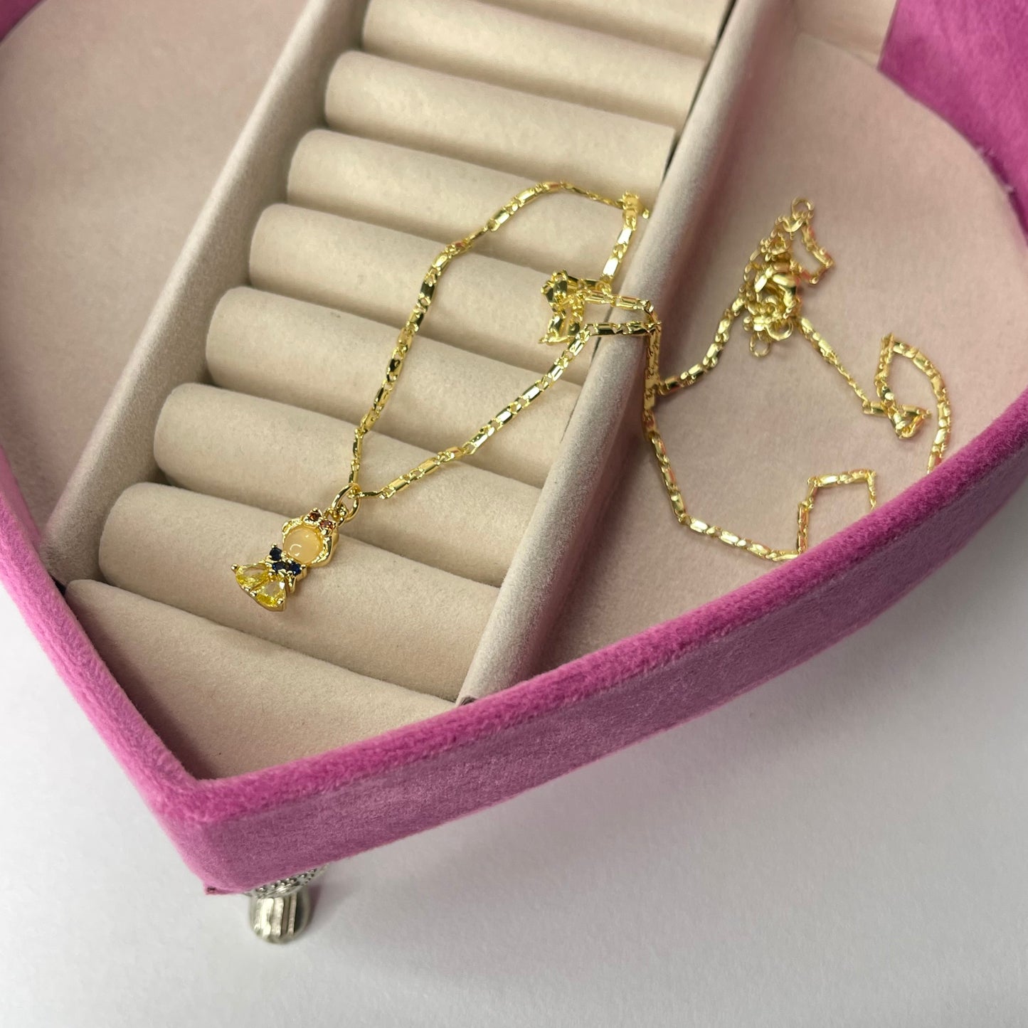 Collar blanca nieves CHAPA DE ORO 18k(M101)