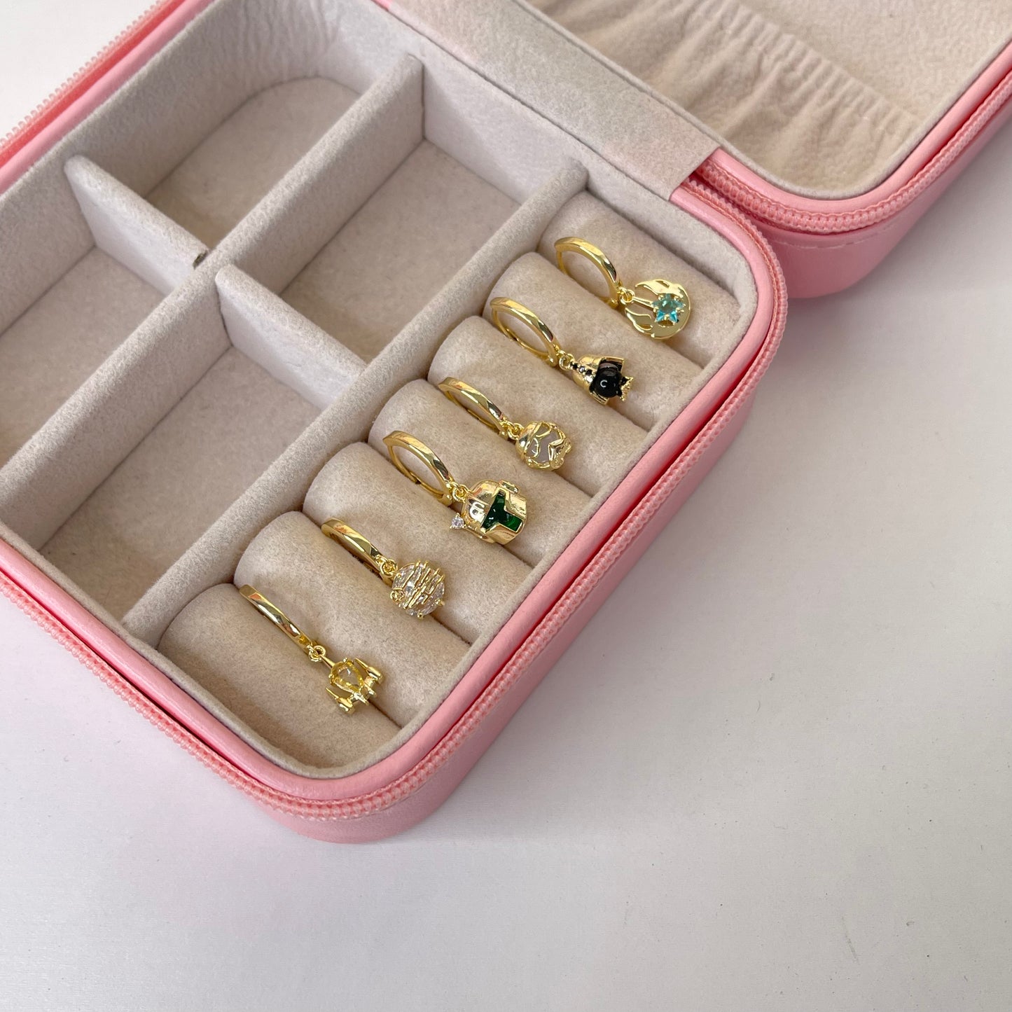 Aretes set star wars 6 pzs CHAPA DE ORO 18k(BB50)