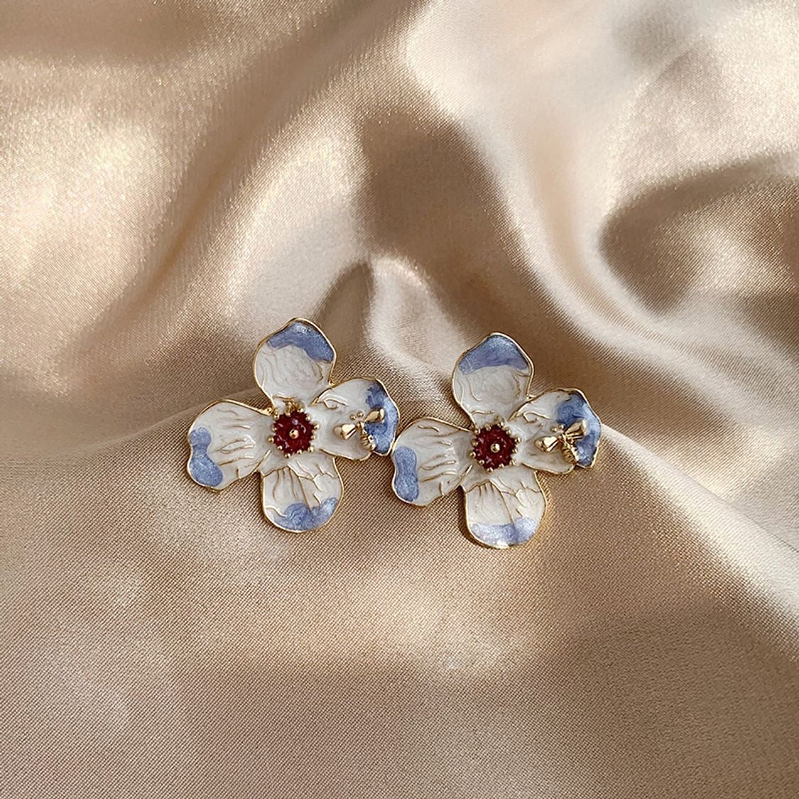 Aretes flor azul(L130)