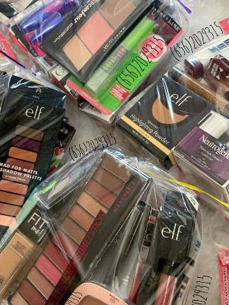 Lote de maquillaje 25 piezas (PAGO CON MERCADO PAGO O PAYPAL)