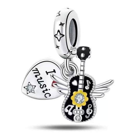 Charm guitarra corazón(AA23)
