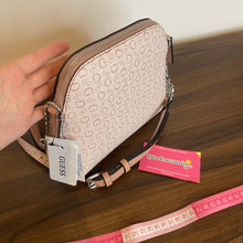 Cargar imagen en el visor de la galería, Bolsa Guess Rosa USA
