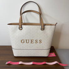 Cargar imagen en el visor de la galería, Bolsa Guess grande blanca USA
