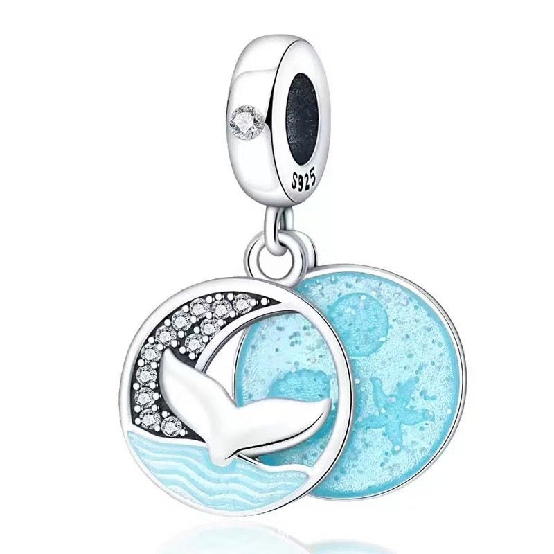 Charm ballena(I139)