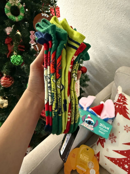 RETO ISELAAHER (Set 3 artículos - Calcetines Grinch - Patches Cuernito - Diadema Stitch )