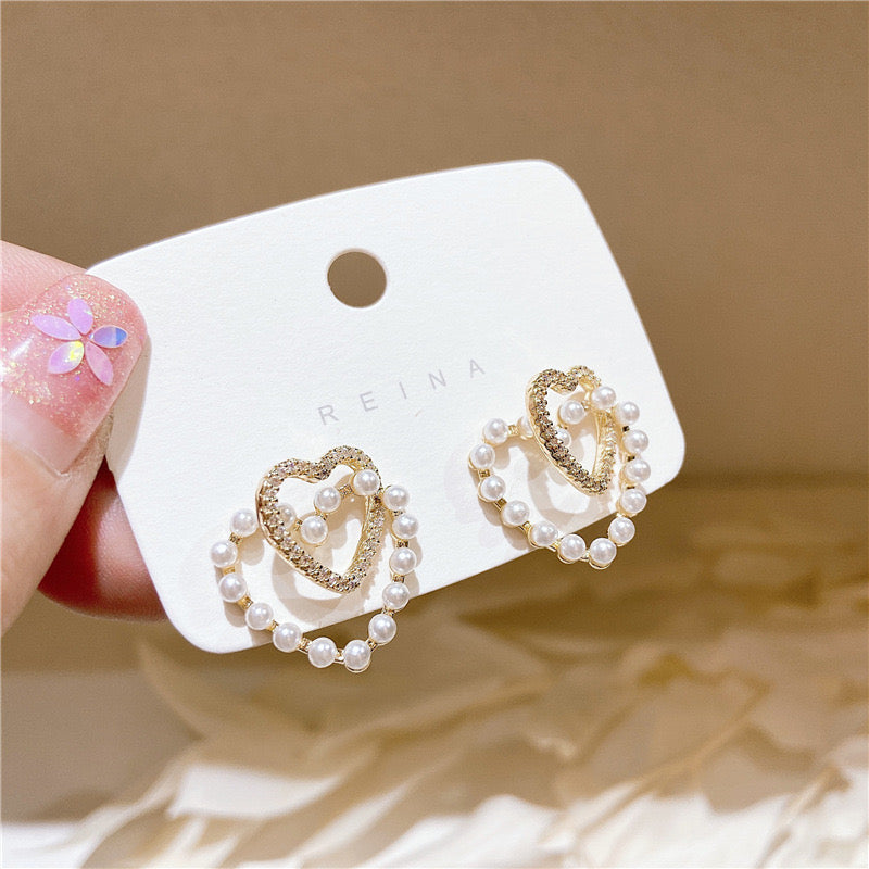 Aretes corazon perlas(L167)