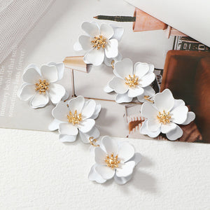 Aretes flores blanco(E156)