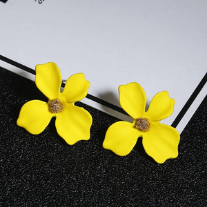 Aretes flor amarillo(J146)