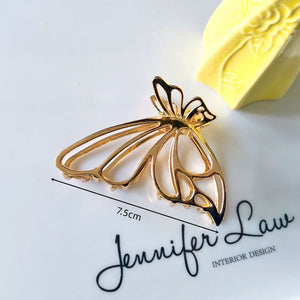 Broche mariposa dorado(L113)