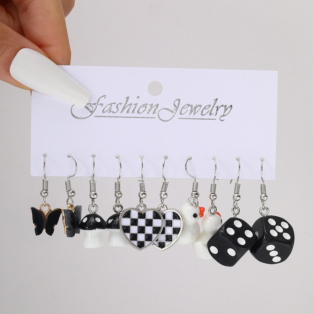 Aretes set negro 5 pares(E144.7)